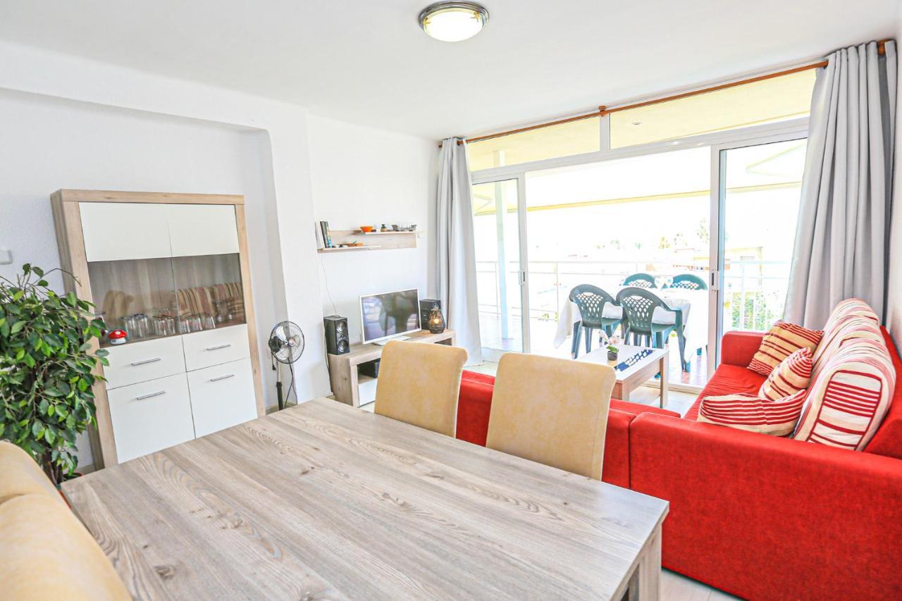Coral - Only Families Apartment Cambrils Bagian luar foto