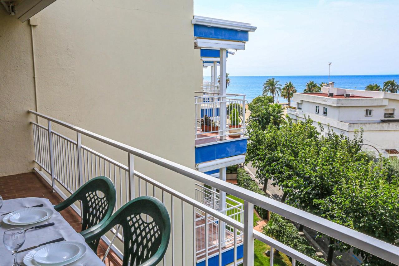 Coral - Only Families Apartment Cambrils Bagian luar foto