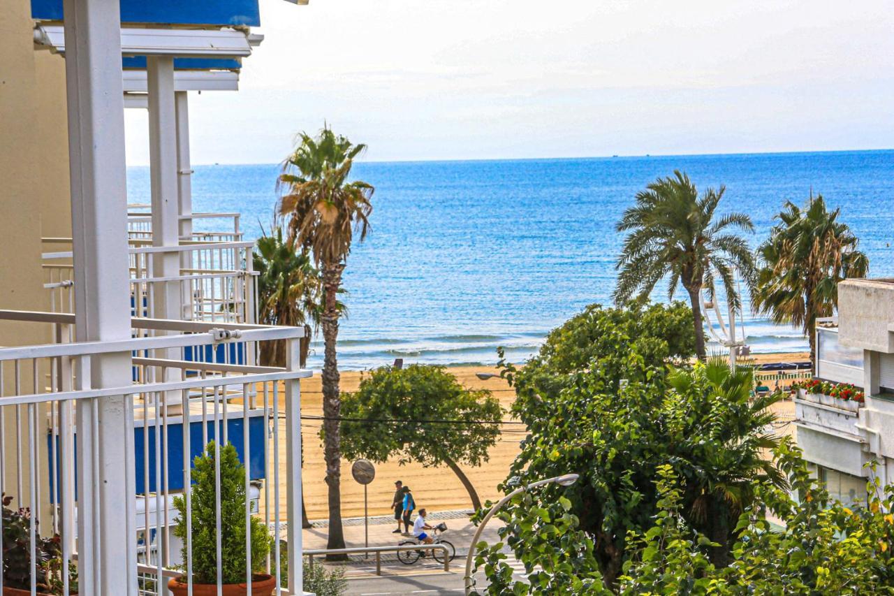 Coral - Only Families Apartment Cambrils Bagian luar foto