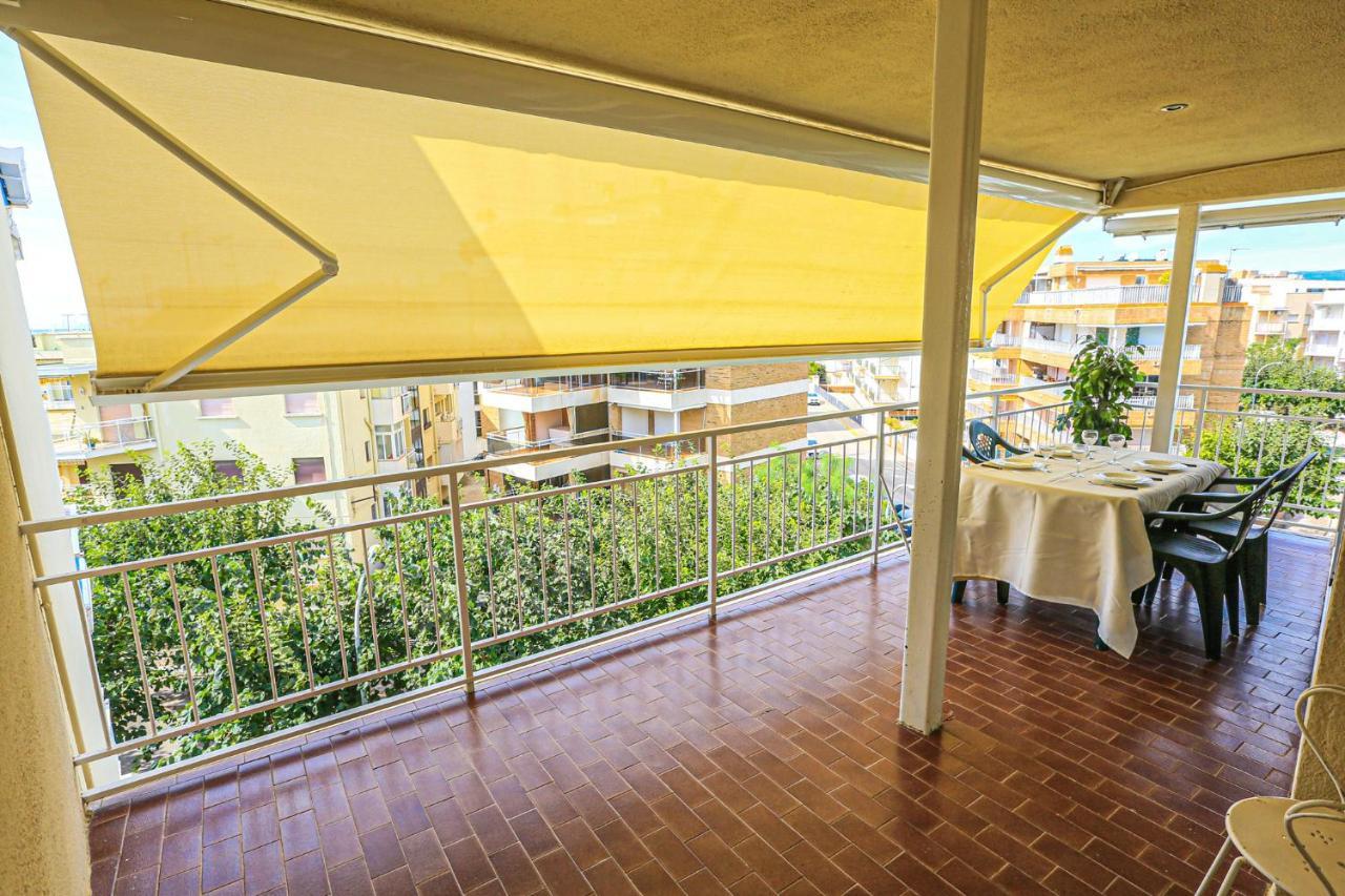 Litoral Costa Dorada - Coral Only Families Cambrils Bagian luar foto