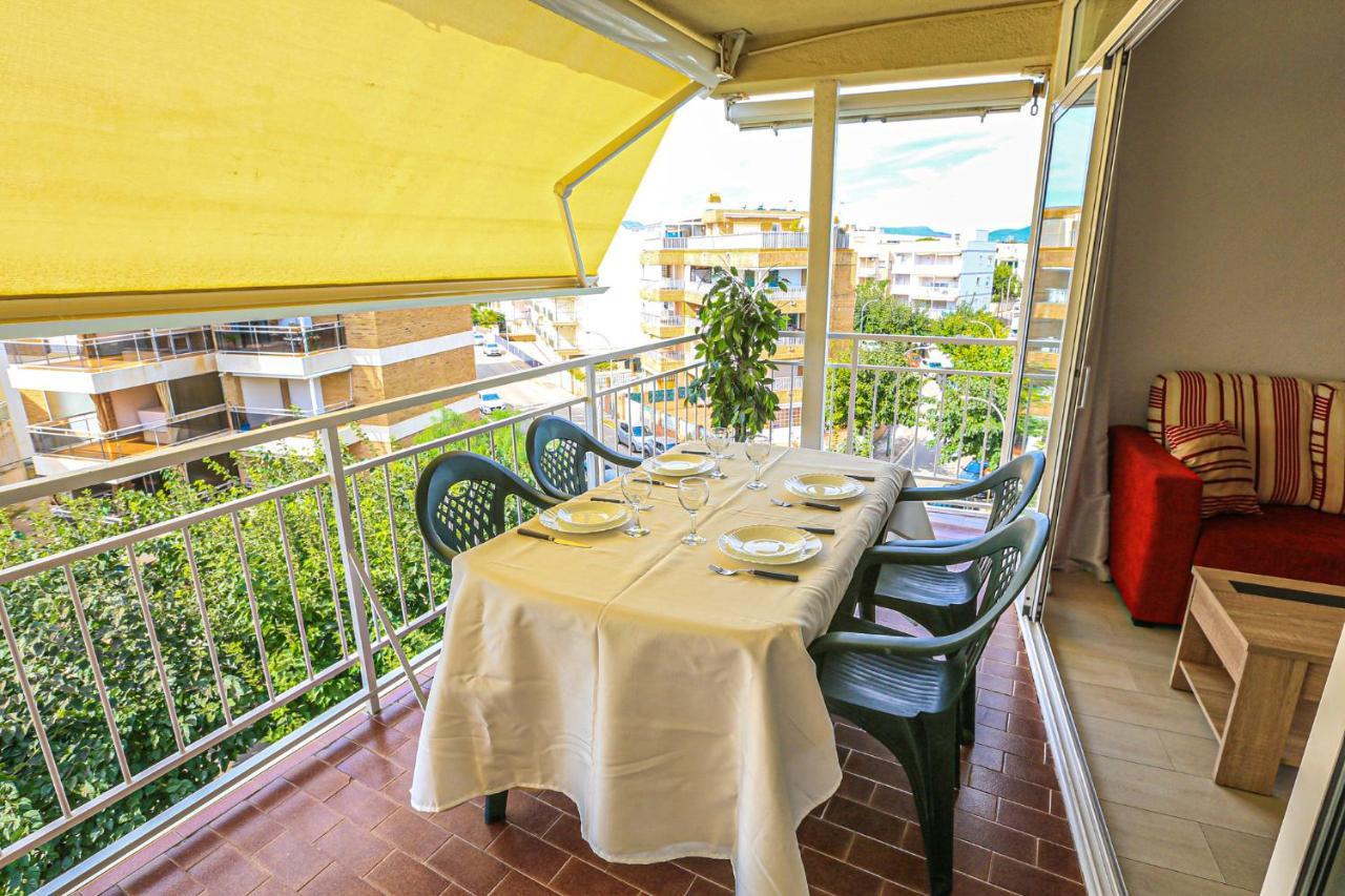 Coral - Only Families Apartment Cambrils Bagian luar foto