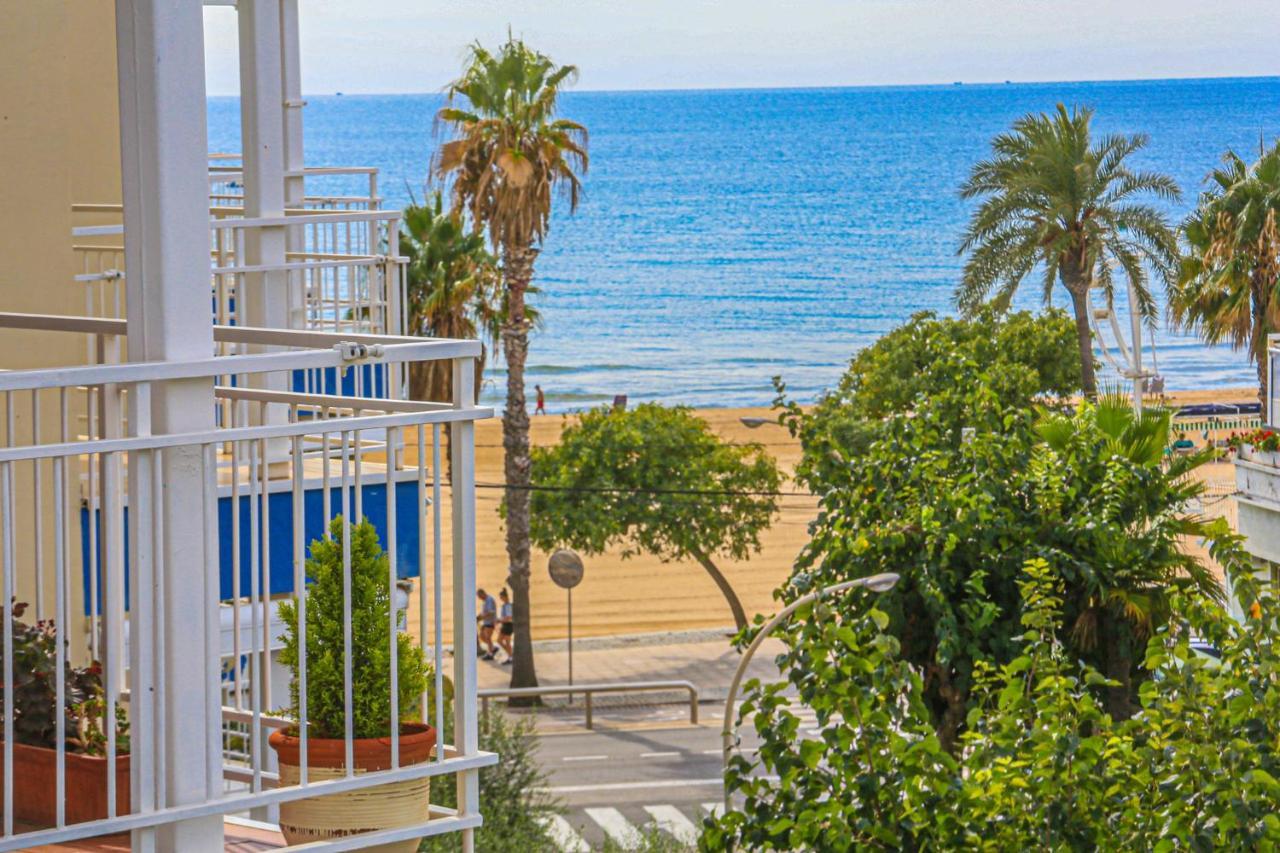 Litoral Costa Dorada - Coral Only Families Cambrils Bagian luar foto