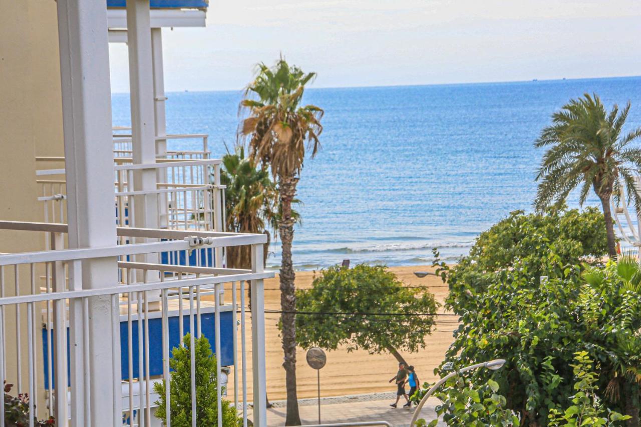 Litoral Costa Dorada - Coral Only Families Cambrils Bagian luar foto