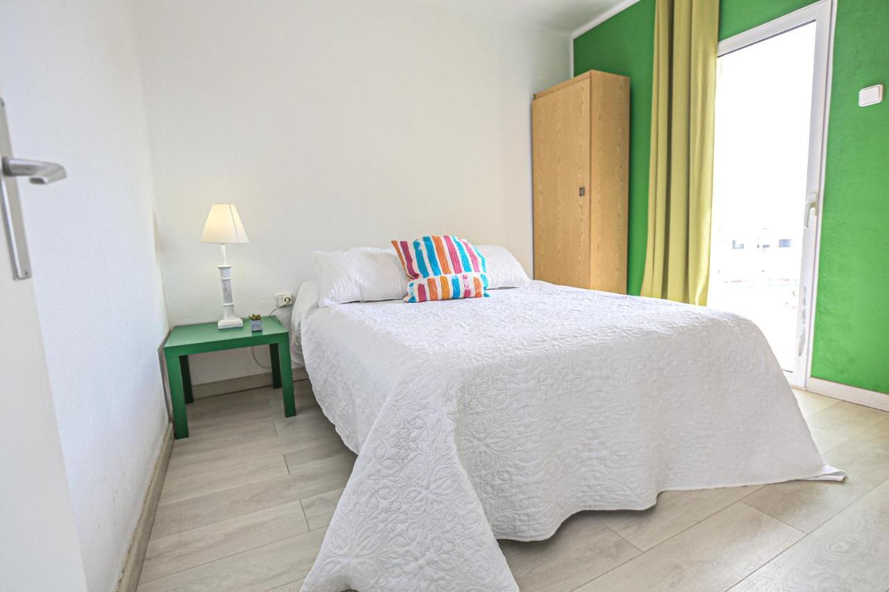 Litoral Costa Dorada - Coral Only Families Cambrils Bagian luar foto