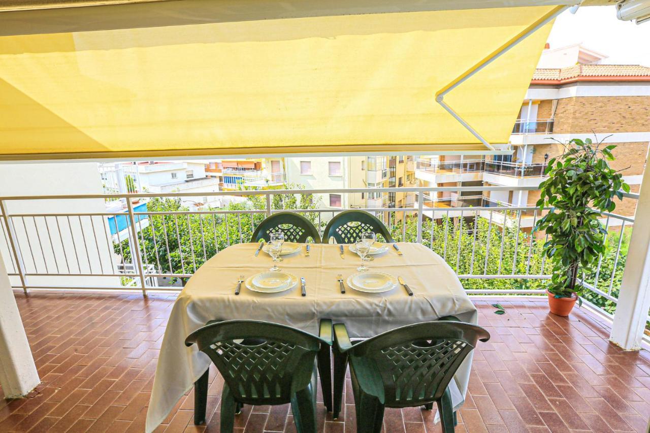 Litoral Costa Dorada - Coral Only Families Cambrils Bagian luar foto